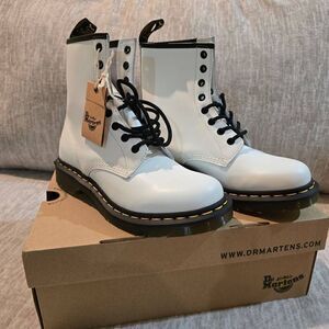 1460 W DR. MARTENS WHITE LACE UP AIRWAIR BOOTS - SZ. 8 "OUT OF STOCK"
